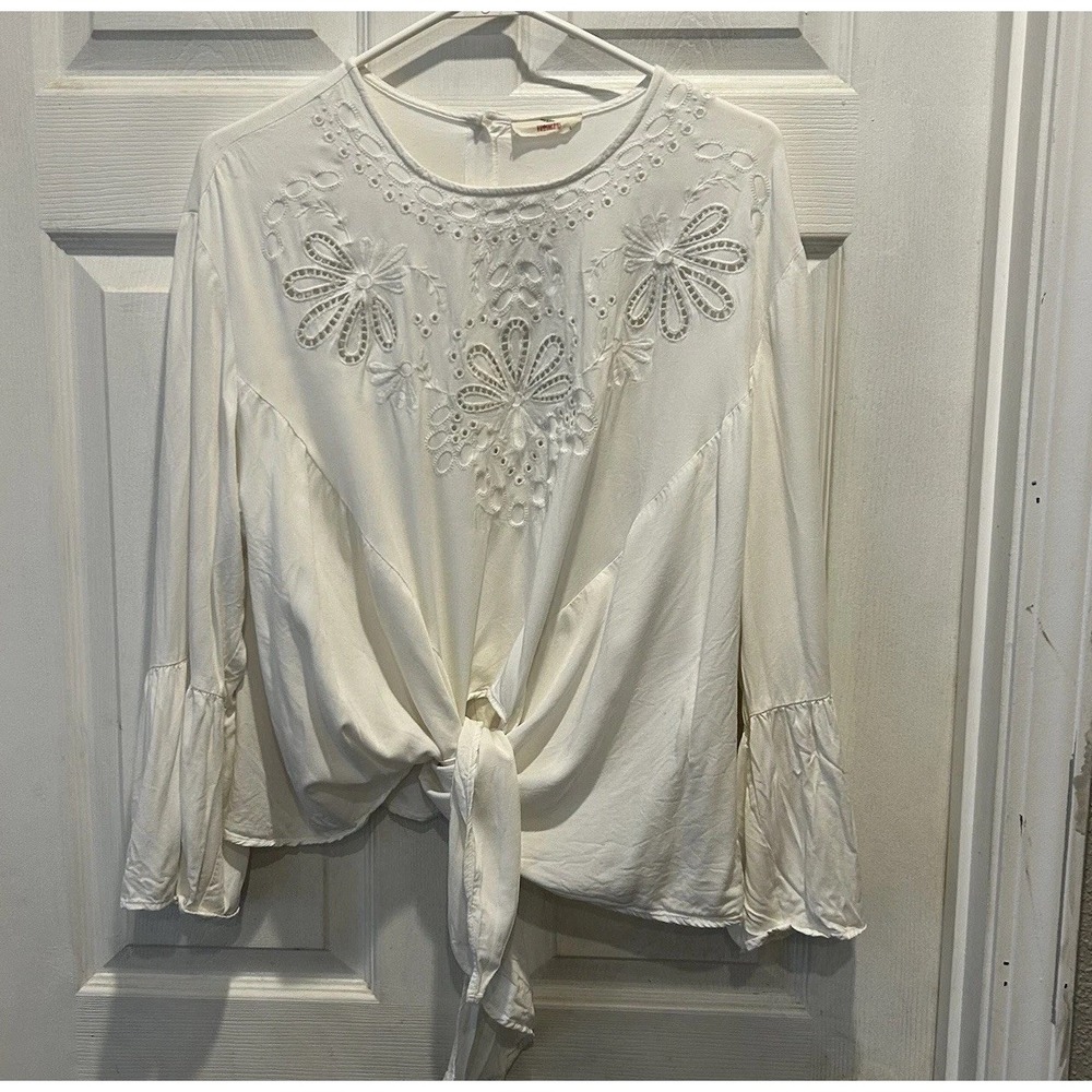 Hummingbird White Eyelet Embroidered Front Tie Bell Sleeve Blouse L Cottagecore